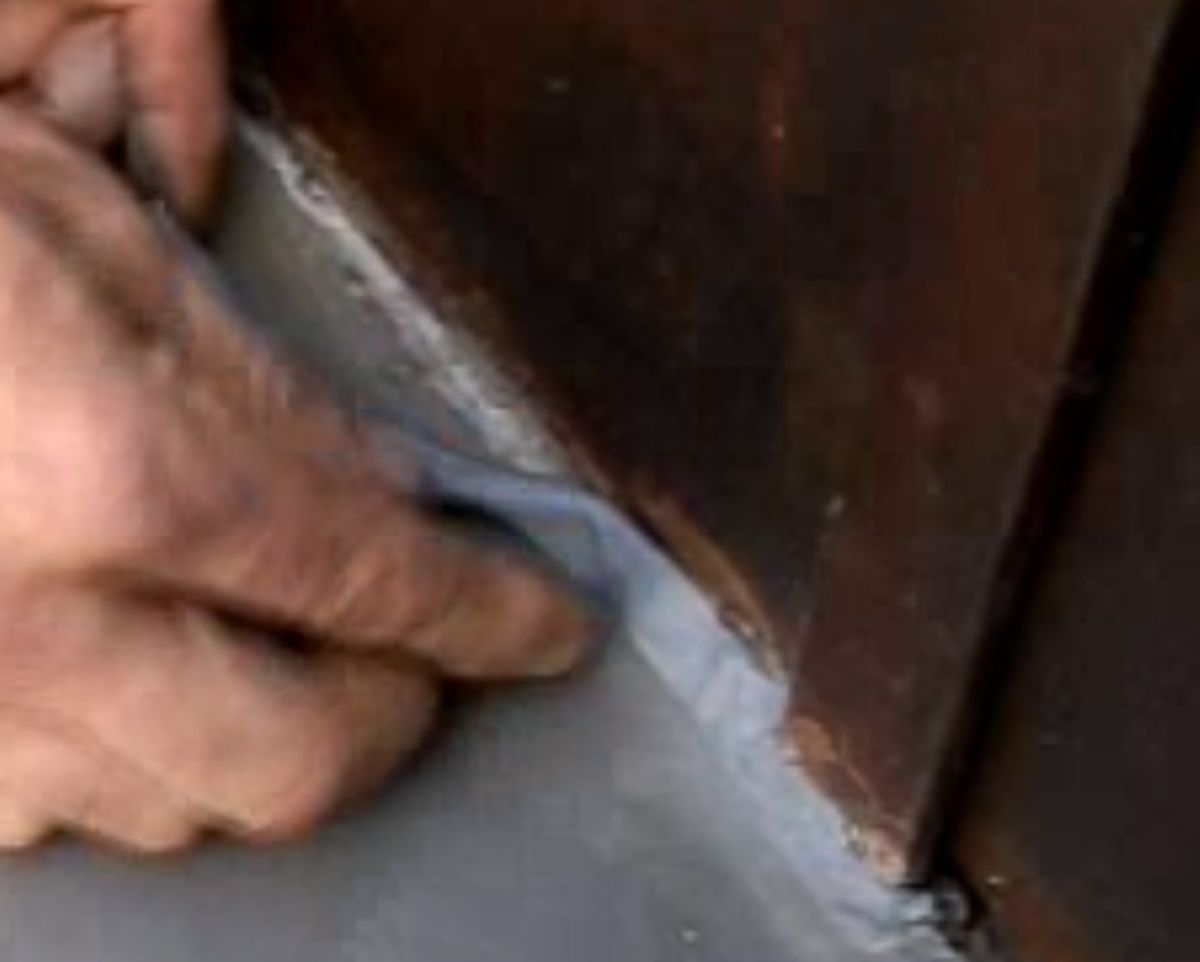 Paso a paso de reparar una puerta de hierro oxidado 3