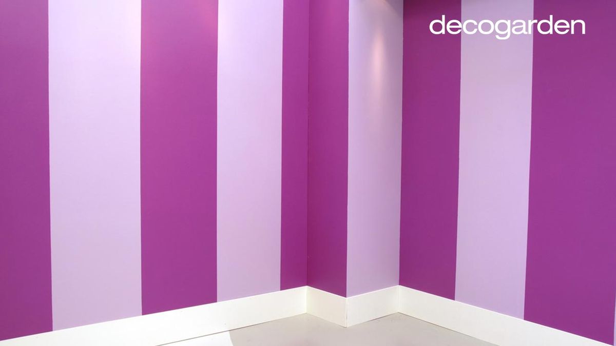 Cómo pintar una pared con líneas verticales