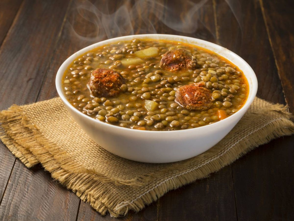 Al cocerlas, las legumbres absorben agua, por lo que el contenido de proteínas disminuye.