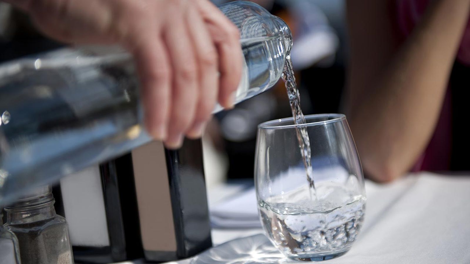 puedo pedir agua gratis en un restaurante embotellada puedo pedir agua gratis en un restaurante embotellada