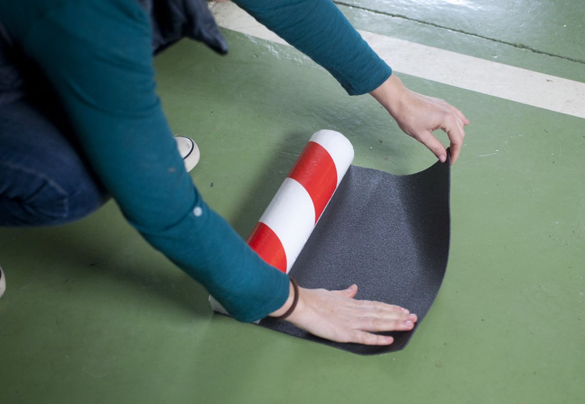 Bricomania 689 Topes para aparcamiento p6