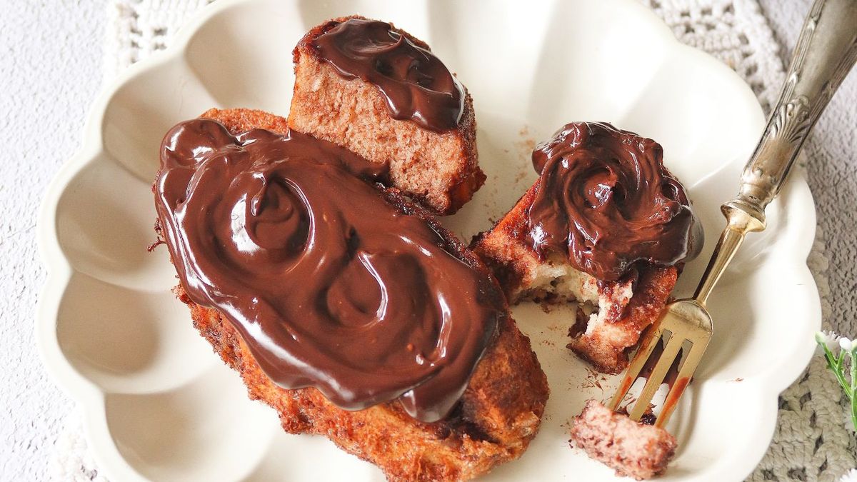 Cremosas torrijas de chocolate