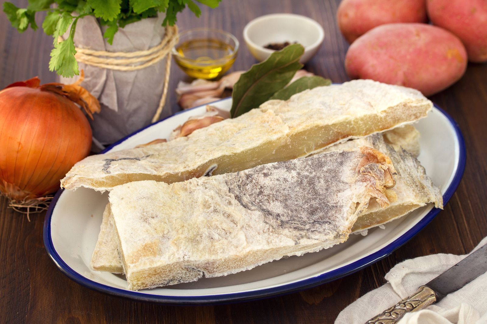 Conoce la técnica y los tiempos para desalar bacalao en casa