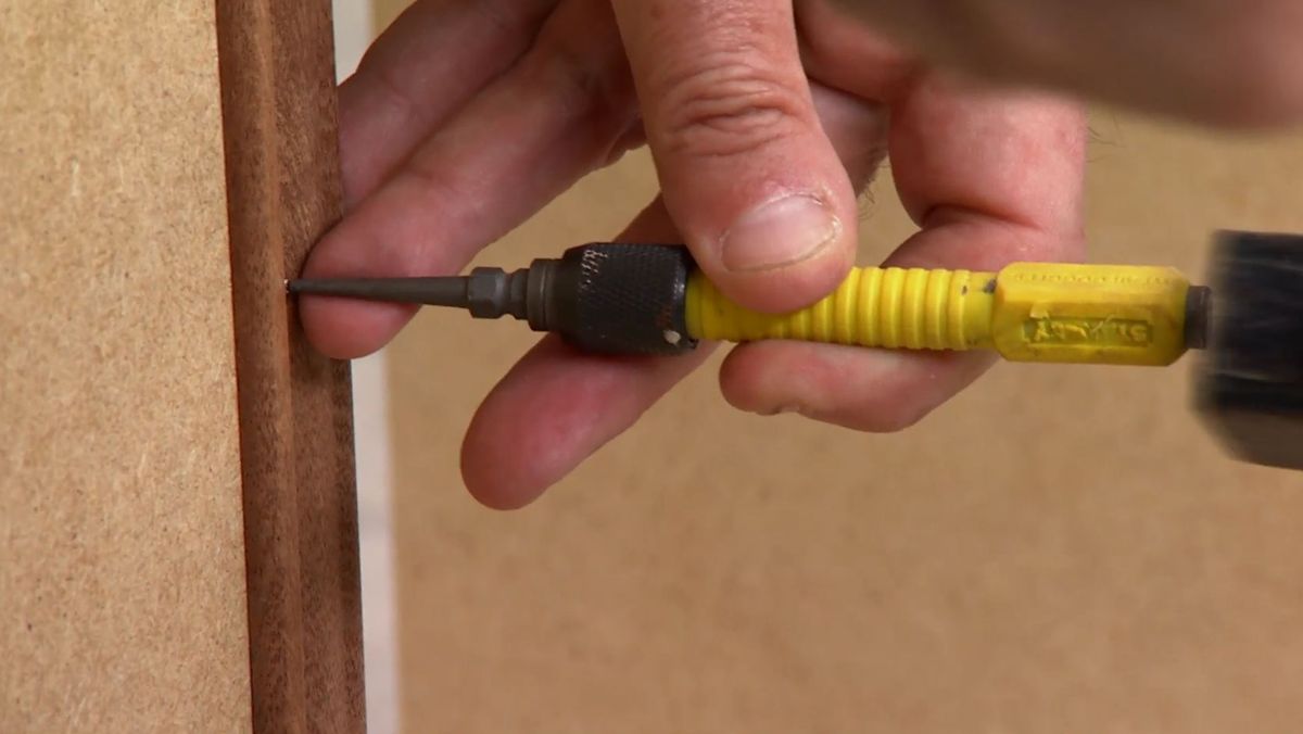 Cómo hacer una chimenea decorativa paso 7