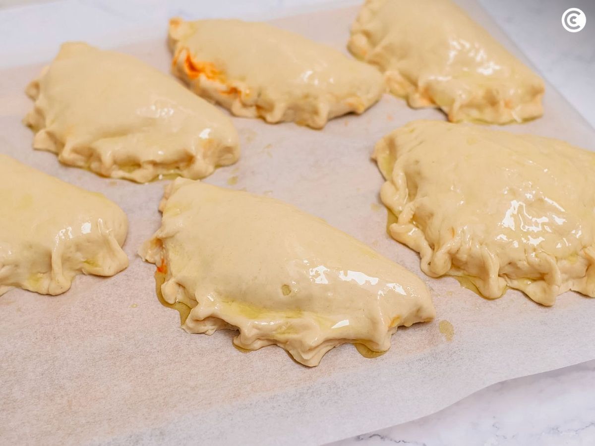 Pintar y hornear los panzerotti
