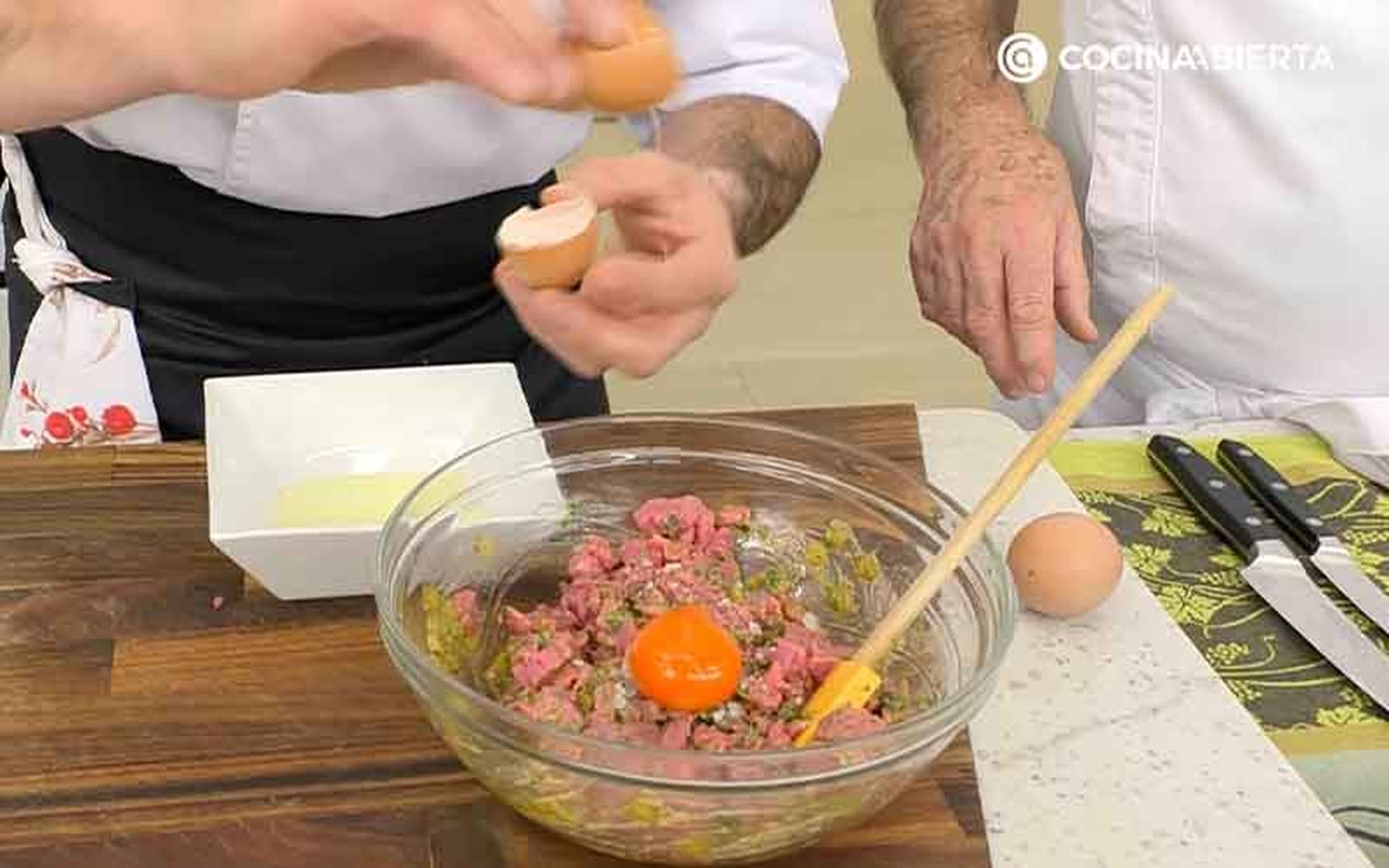Macera el steak tartar Macera el steak tartar