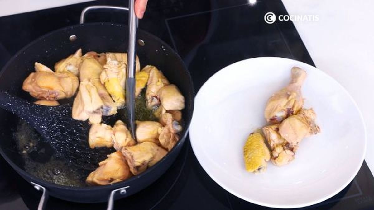 CTIS1057 receta pollo en pepitoria paso 2