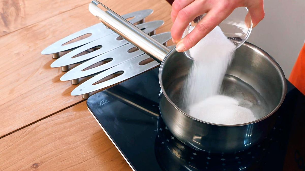 Receta de turrón de yemas tostado  paso 1