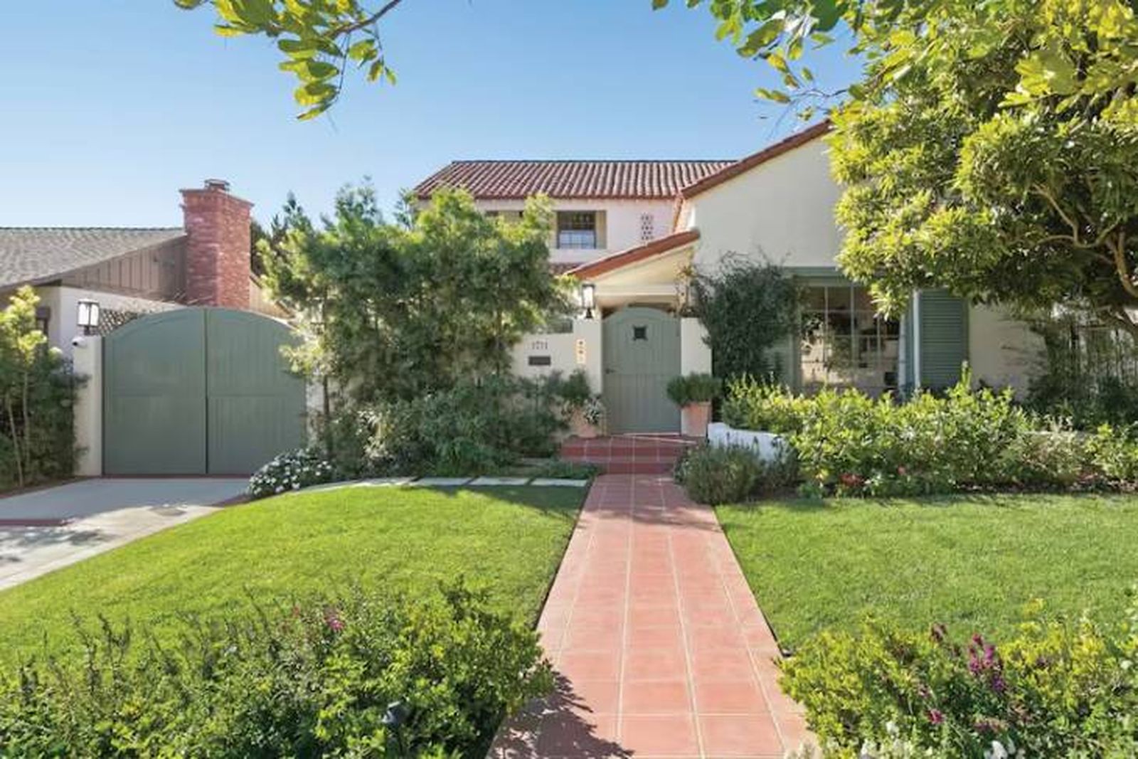 exterior casa emma stone
