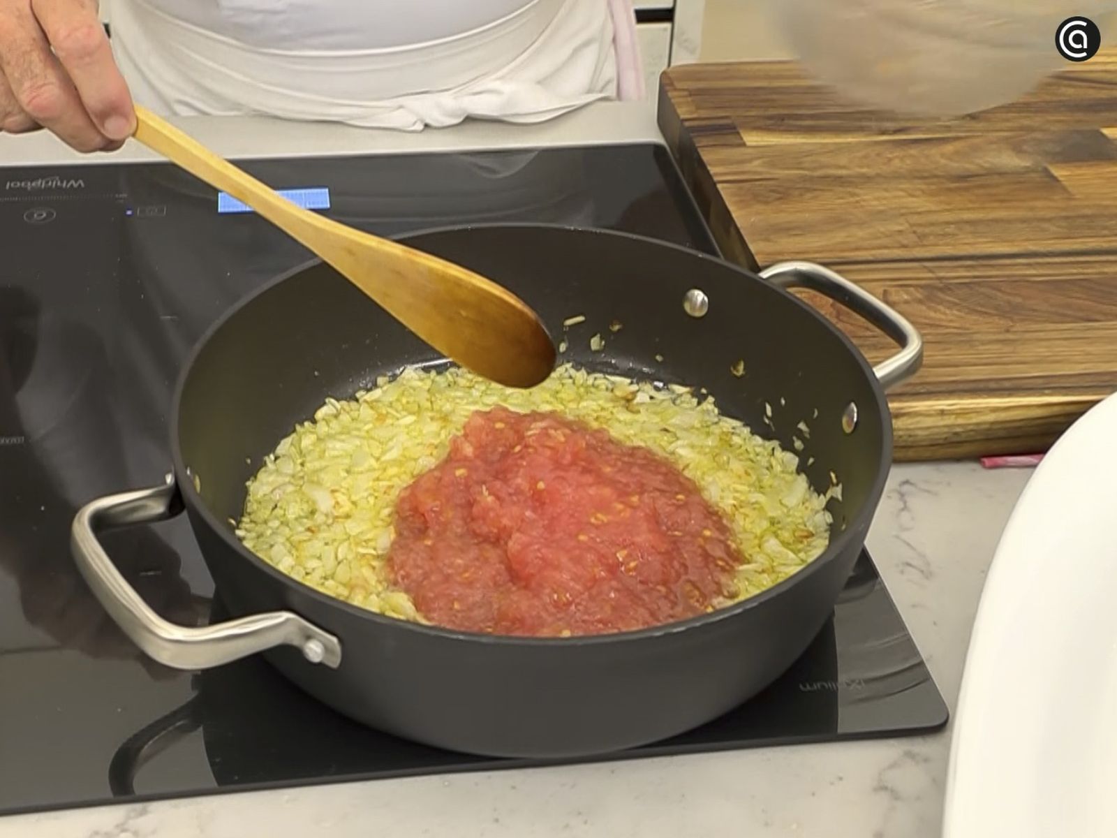 Elabora el sofrito Elabora el sofrito