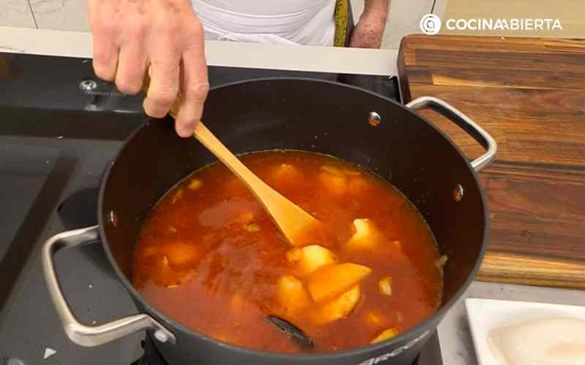 Incorpora las patatas