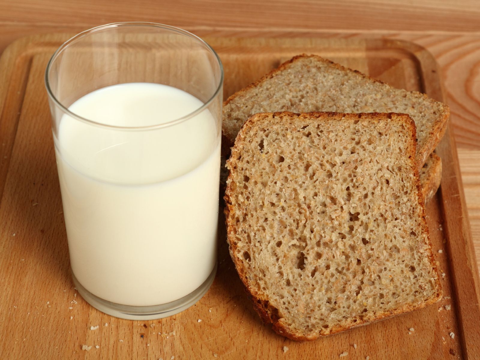 La leche y el pan son grandes aliados para calmar el ardor del picante.