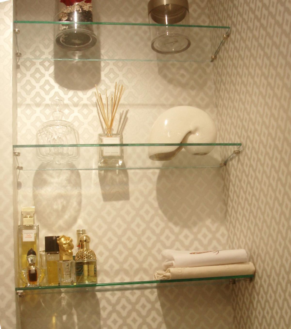 Baldas creadas a partir de la mocheta que oculta la cisterna.