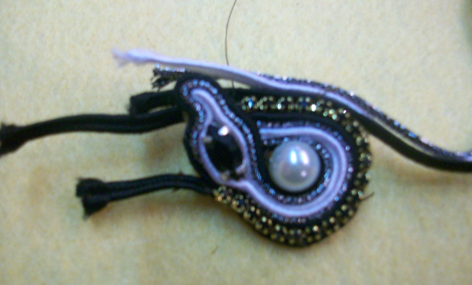 tecnica soutache adorno paso5 tecnica soutache adorno paso5