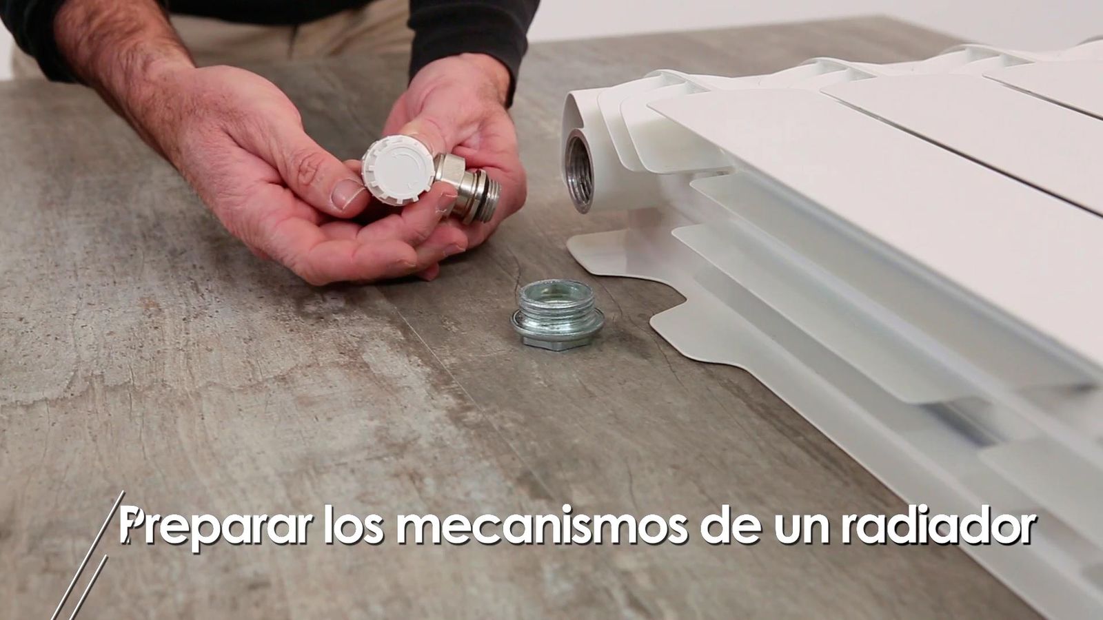 Colocar los mecanismos de un radiador paso 1 Colocar los mecanismos de un radiador paso 1
