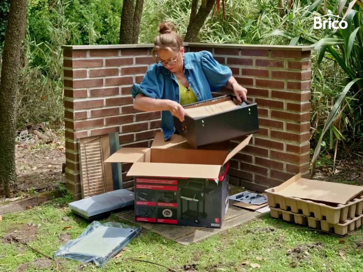 Saca todas las piezas de la caja