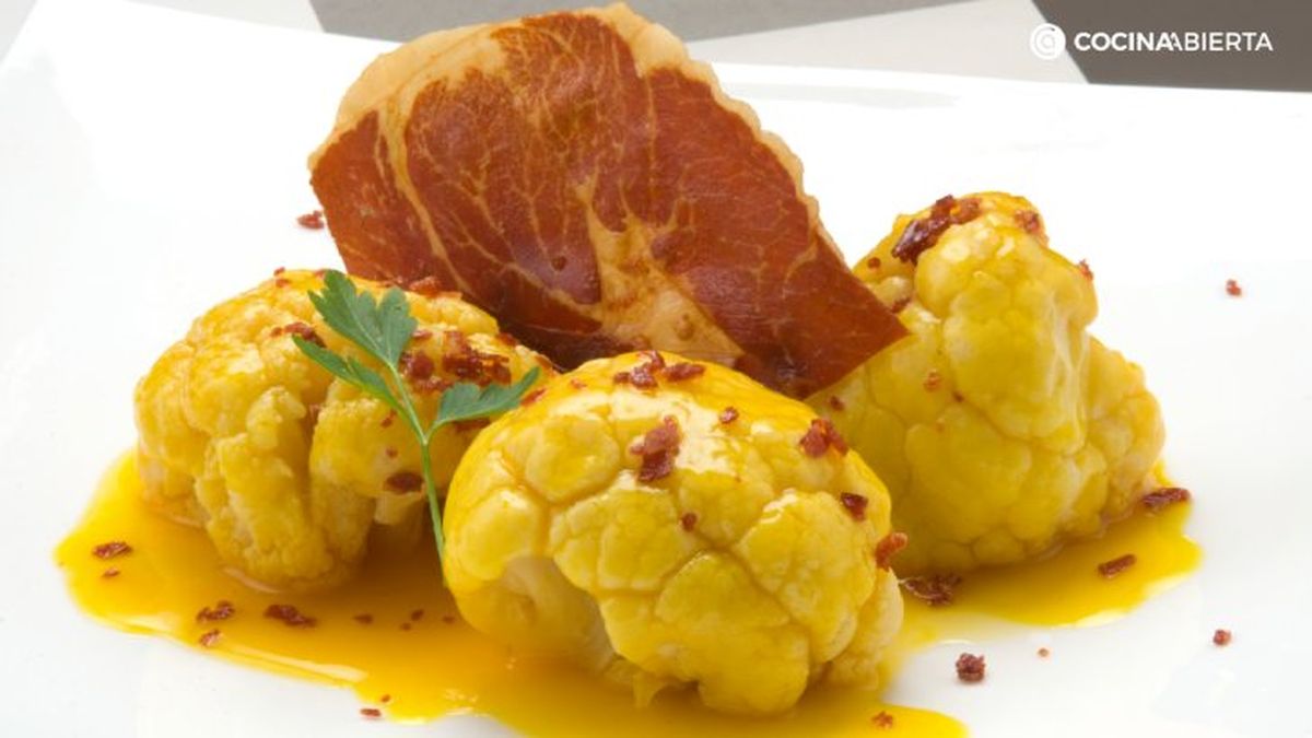 Coliflor al horno con  salsa de naranja y cava
