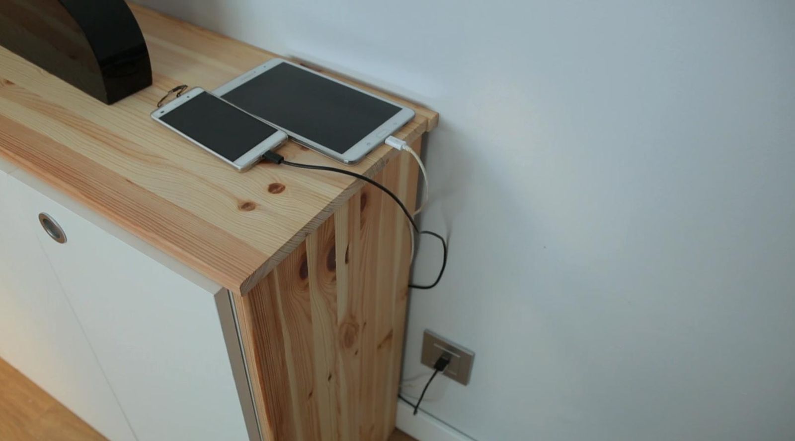 Instalar enchufes con puertos USB paso 5 Instalar enchufes con puertos USB paso 5