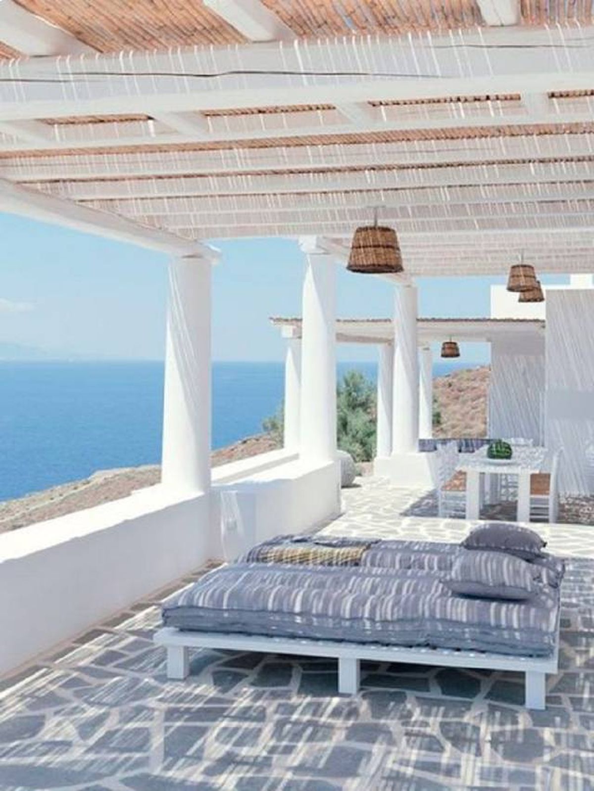 Las mejores ideas para decorar una terraza de estilo griego 10