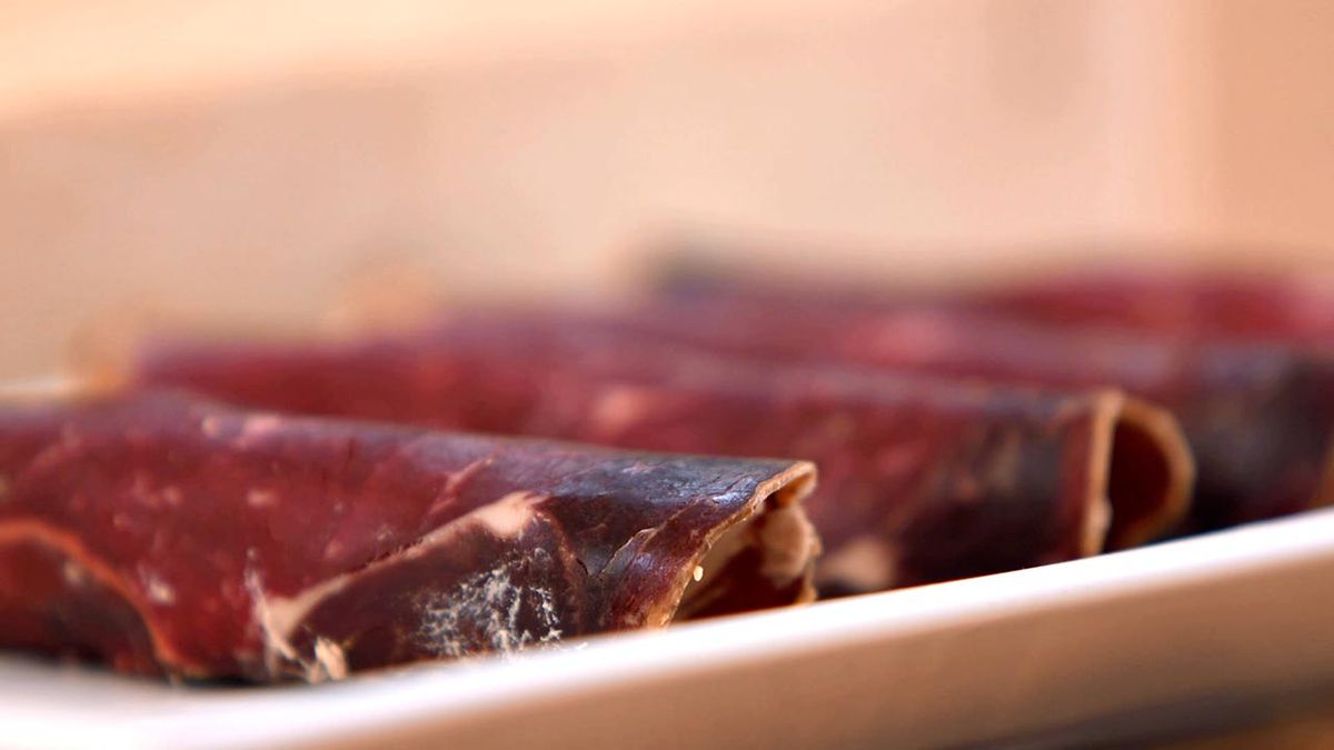 Receta de rollitos de foie y cecina  paso 3