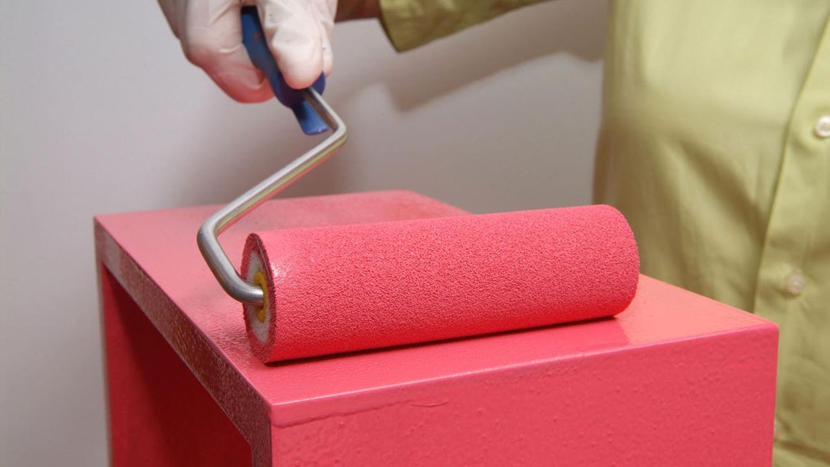 Pintar y colocar estantes de madera paso 4