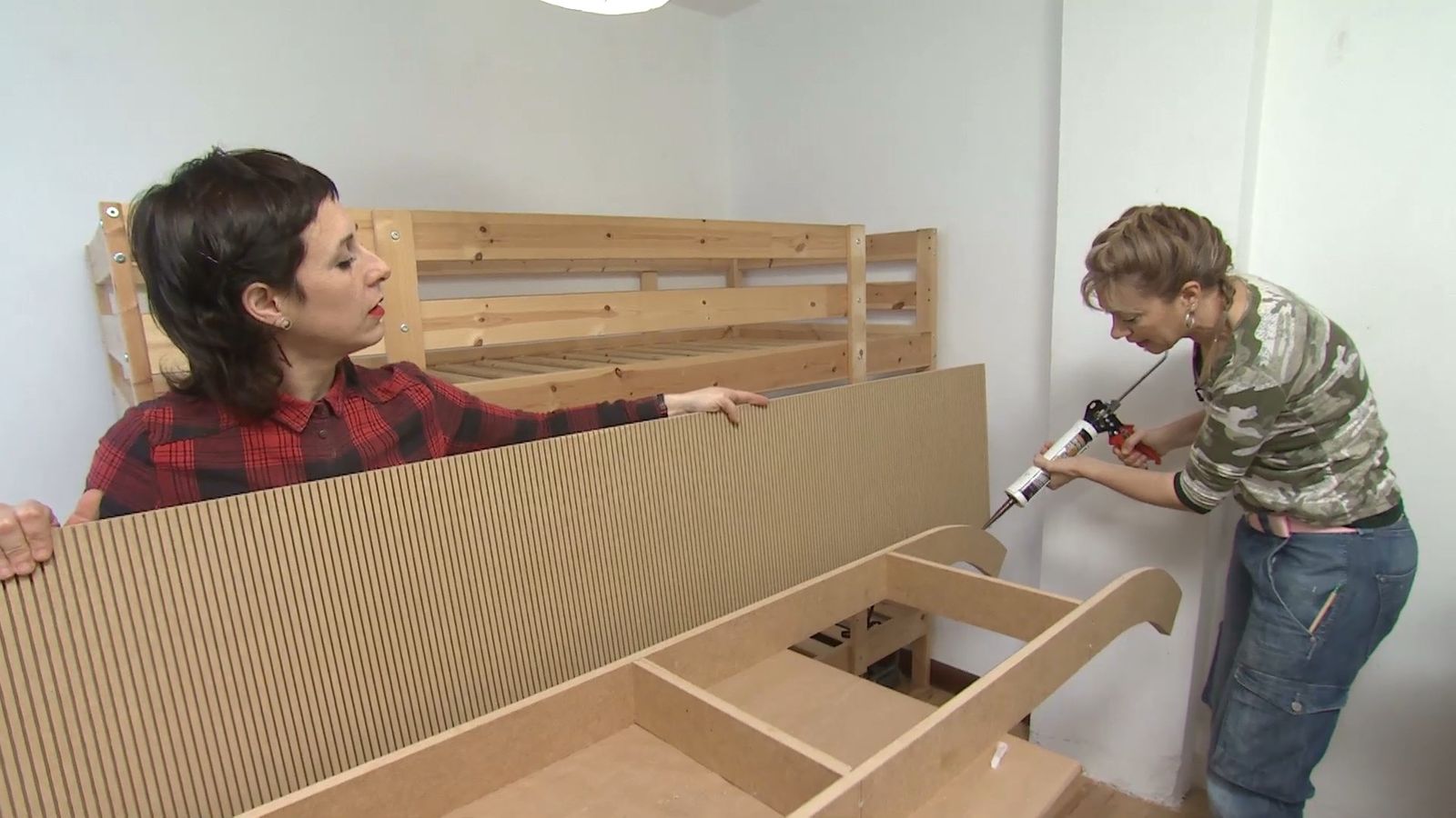 Deco732 Habitacion infantil tobogan paso 6