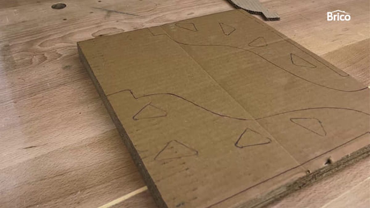 Brico 26 muebles de carton paso7