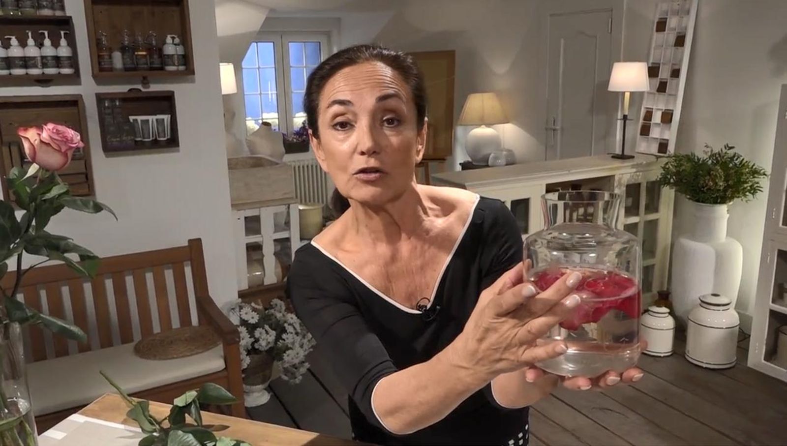 como hacer agua de rosas otro metodo como hacer agua de rosas otro metodo