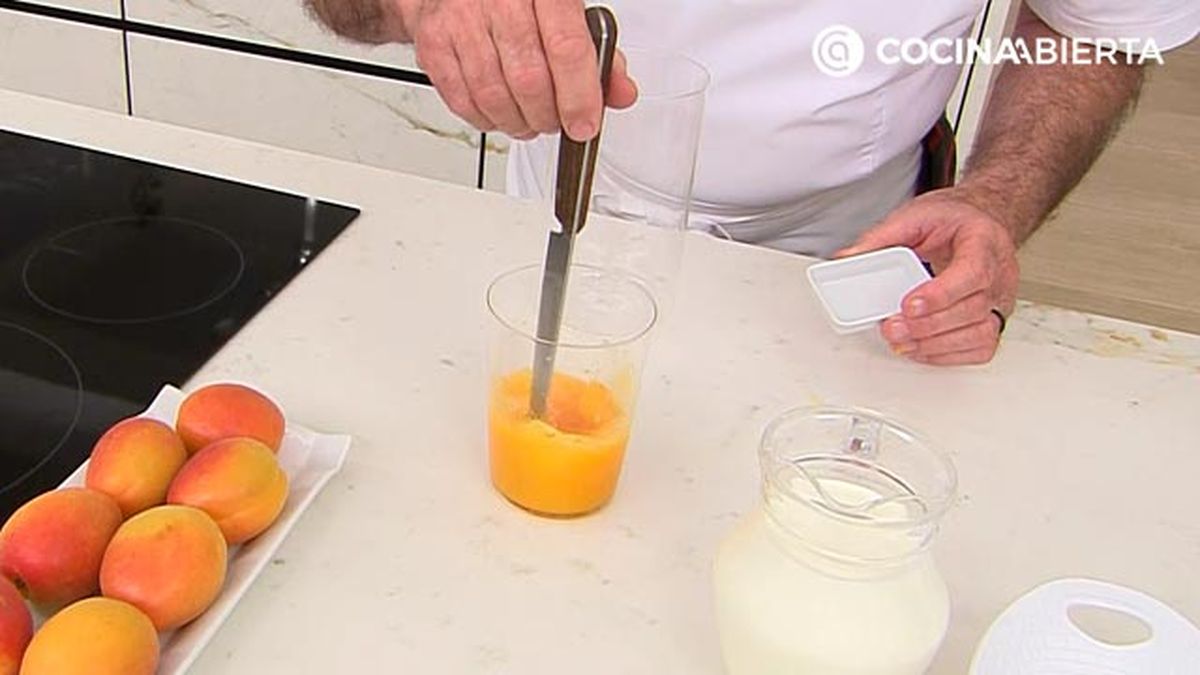 panna cotta de albaricoque receta facil karlos arguinano karl67730321 paso1