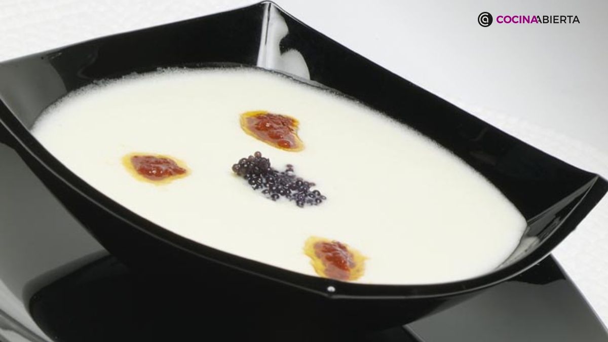 Aprende a elaborar vichysoisse sin nata con la receta de Karlos Arguiñano