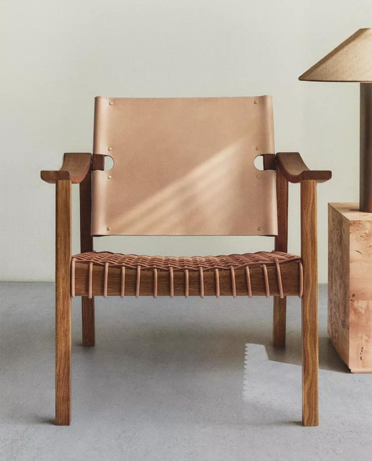 Silla de diseño OTZI x Zara Home.