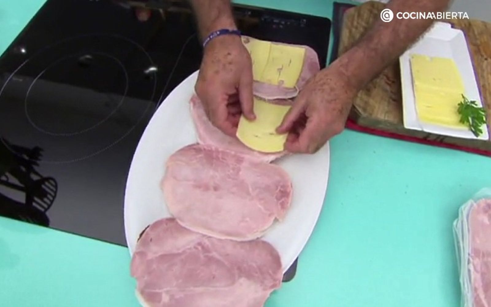 Tosta de jamón y queso - paso 2 Tosta de jamón y queso - paso 2