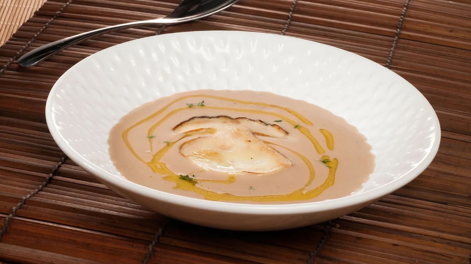 Crema de castañas con hongos