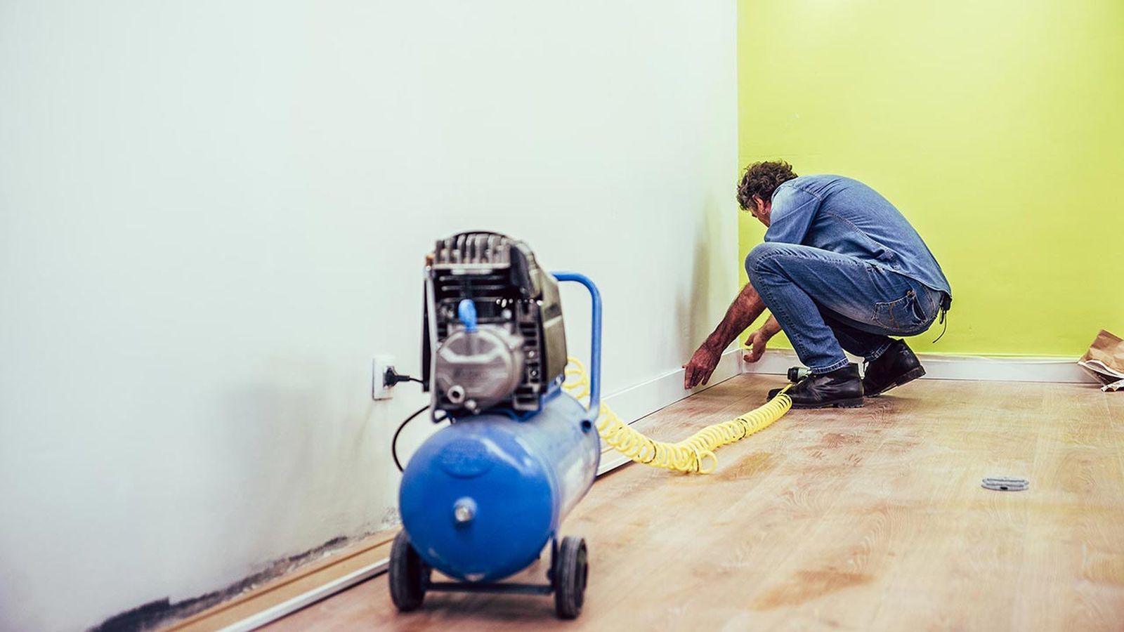 Cómo cerrar un hueco en la pared paso 14 Cómo cerrar un hueco en la pared paso 14