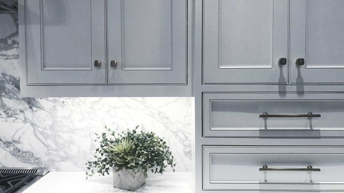 Color gris para los muebles de la cocina