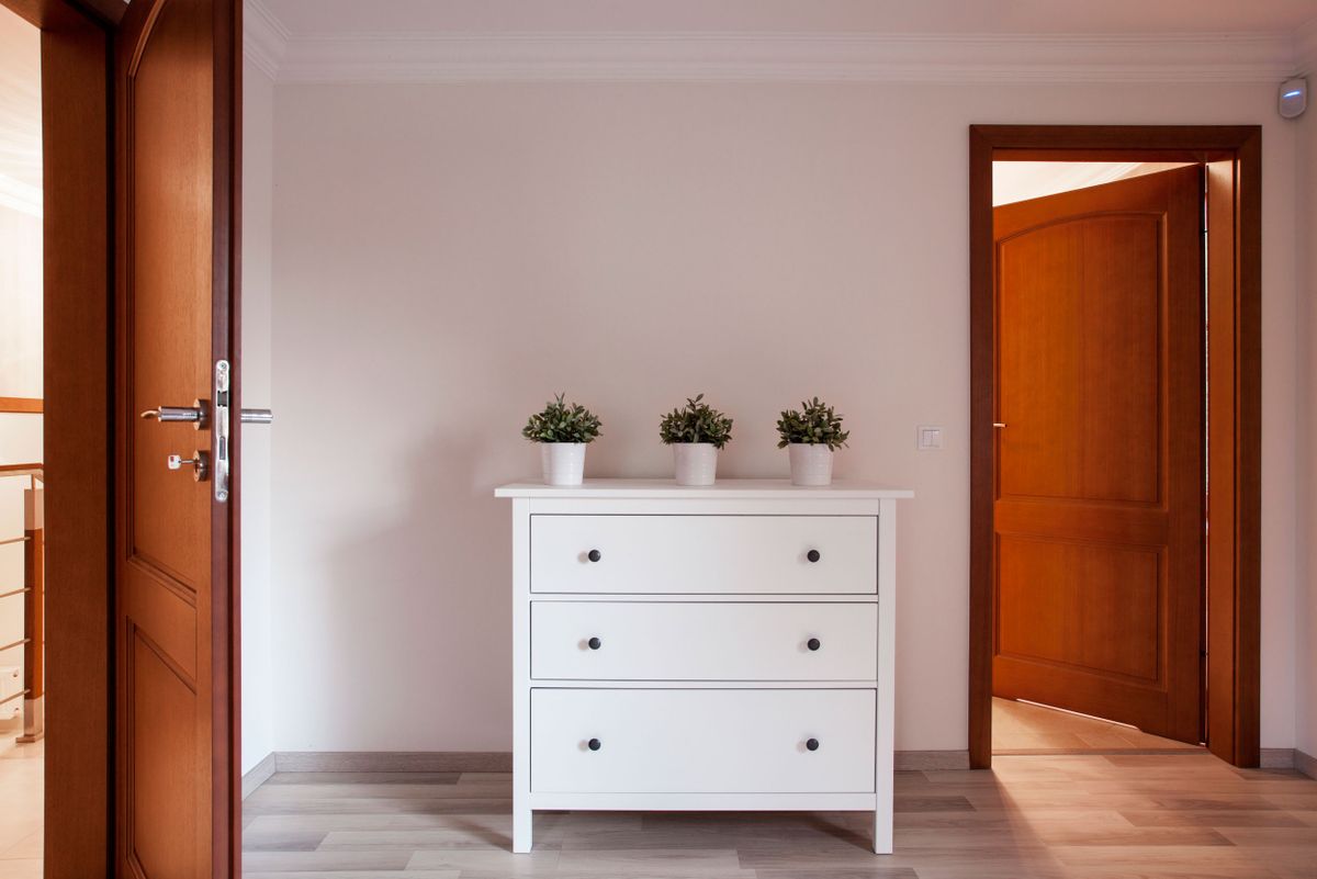 Elementos que no pueden faltar en un recibidor mueble