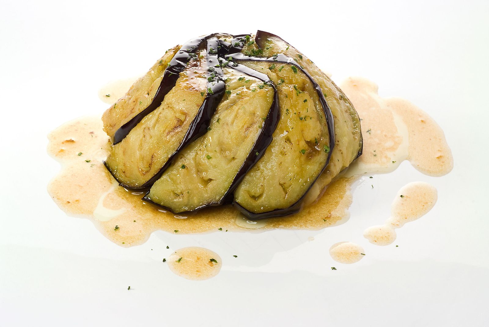 Charlota de pollo asado y berenjena