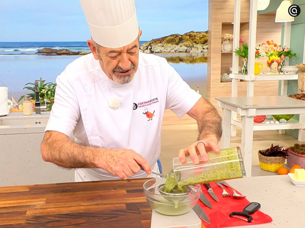 Pasa la salsa por un colador para que quede bien fina