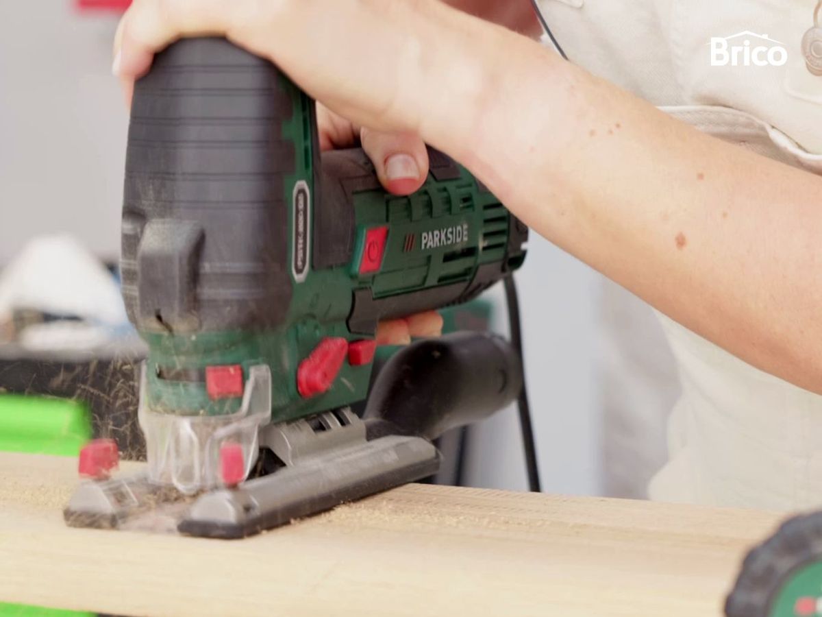 Cortar las piezas de la estructura