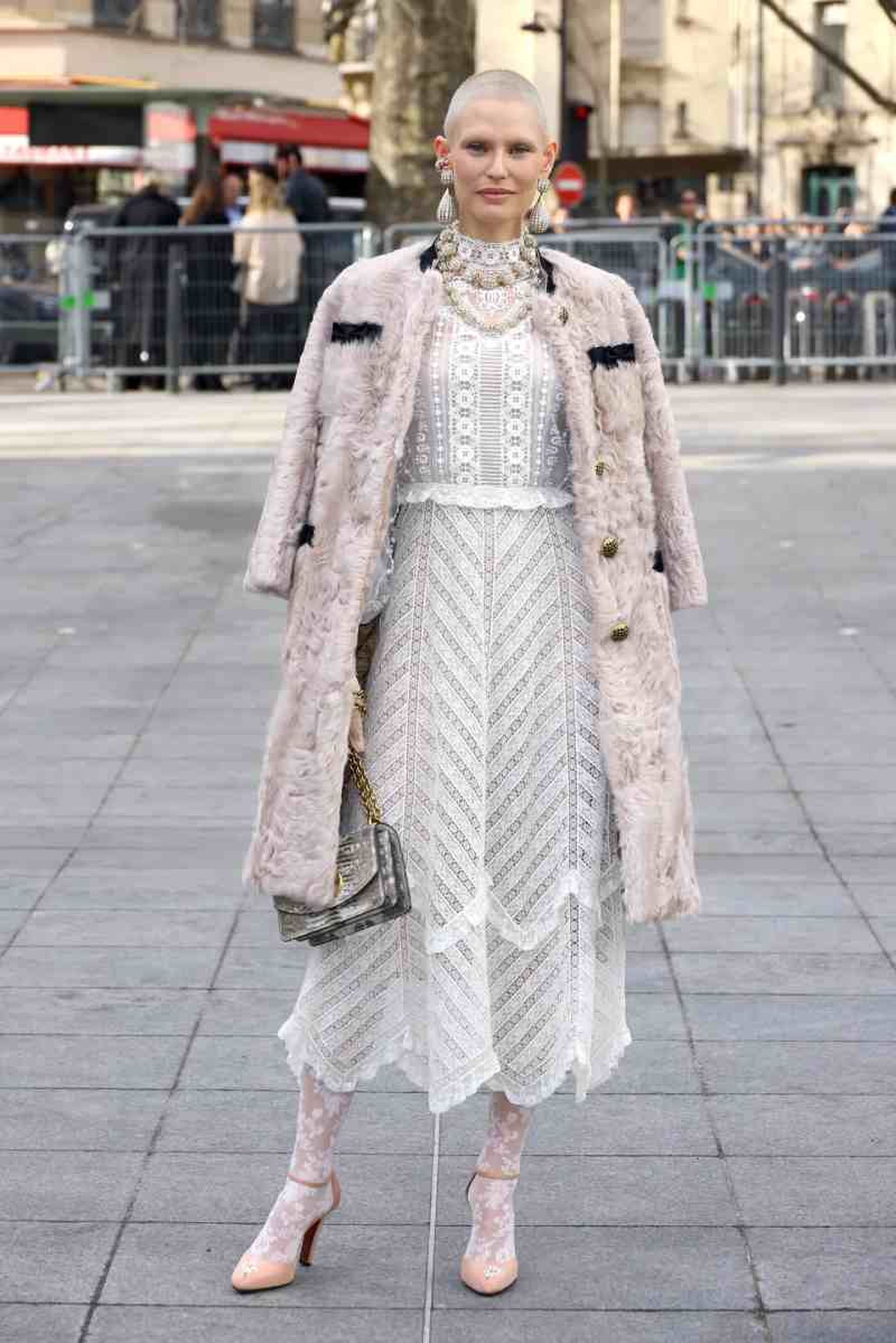 La modelo Bianca Balti en el desfile de Valentino en la Semana de la Moda de París La modelo Bianca Balti en el desfile de Valentino en la Semana de la Moda de París
