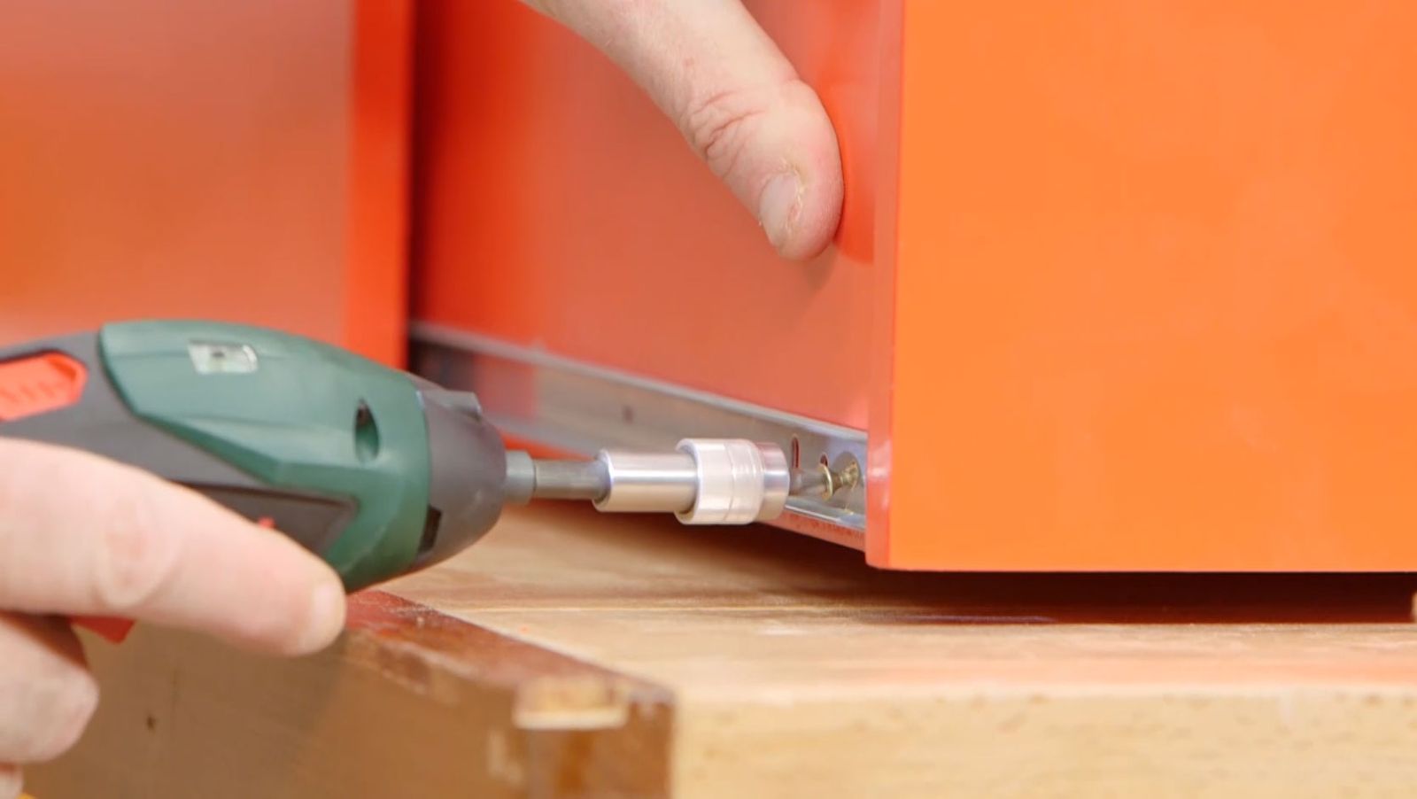 Cómo hacer un zapatero con forma de caja de zapatillas paso 11 Cómo hacer un zapatero con forma de caja de zapatillas paso 11