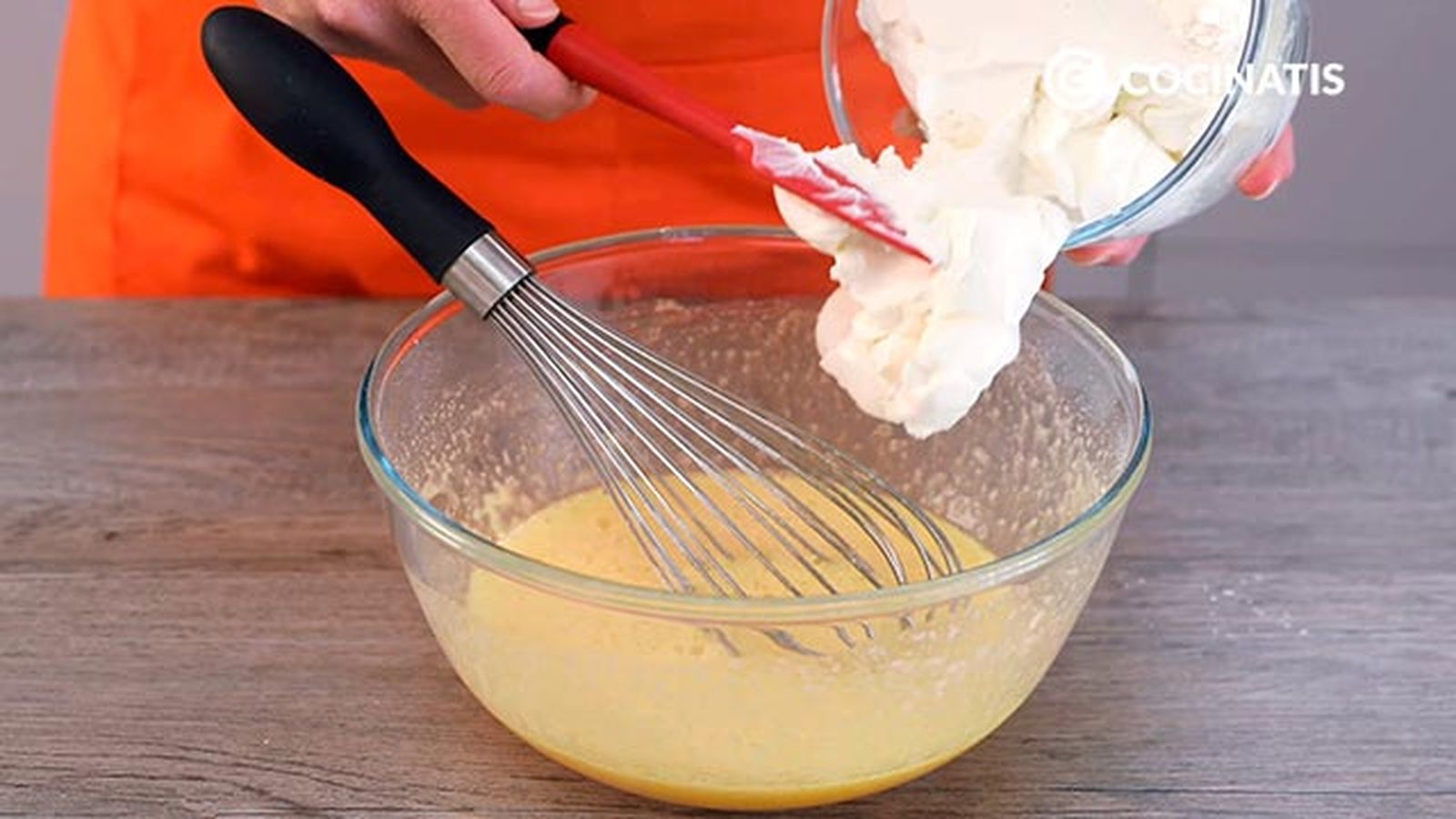 Receta de tarta de queso vasca La Viña paso 3 Receta de tarta de queso vasca La Viña paso 3