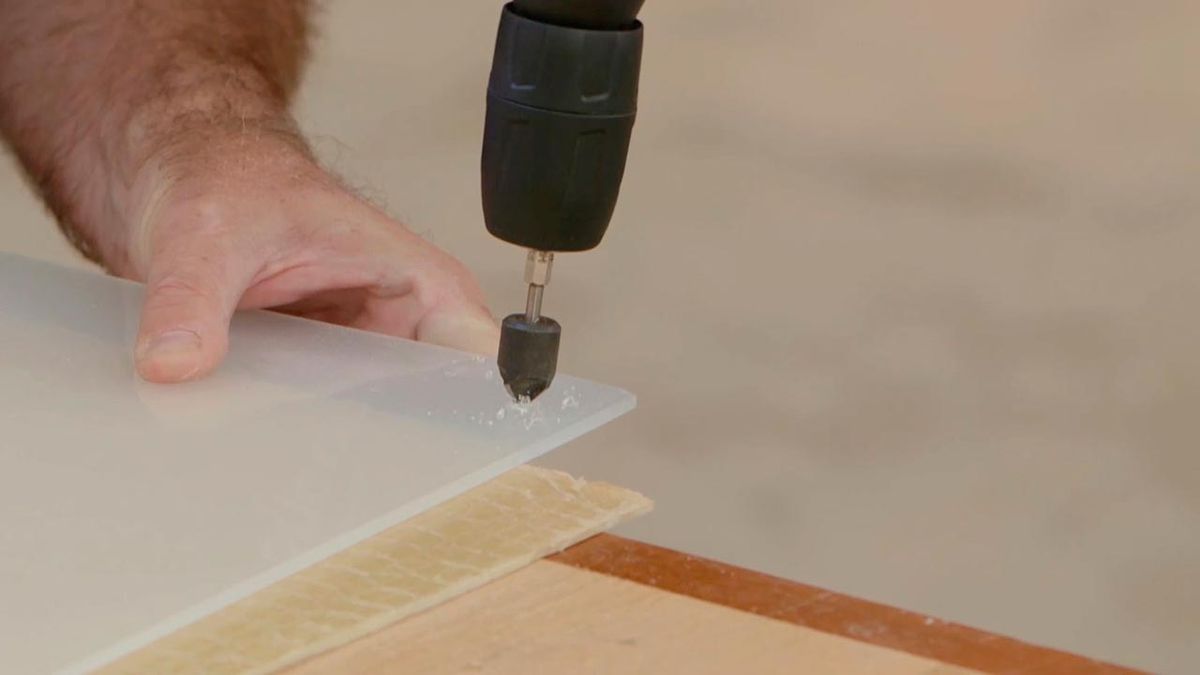 Cómo hacer una mesa de luz paso 8