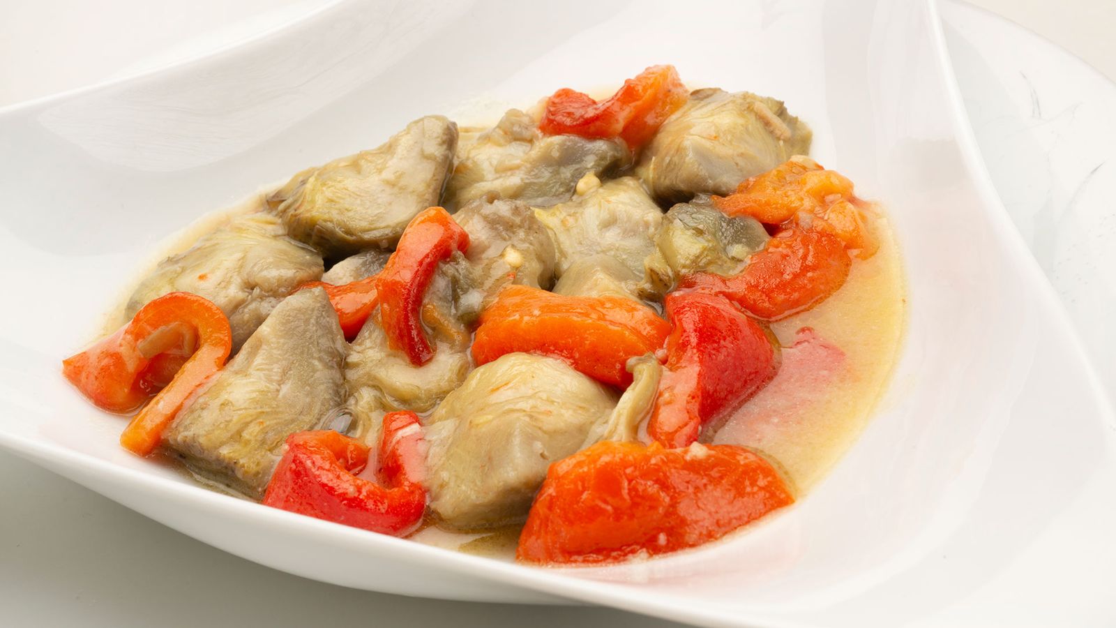alcachofas con pimientos en salsa xl alcachofas con pimientos en salsa xl