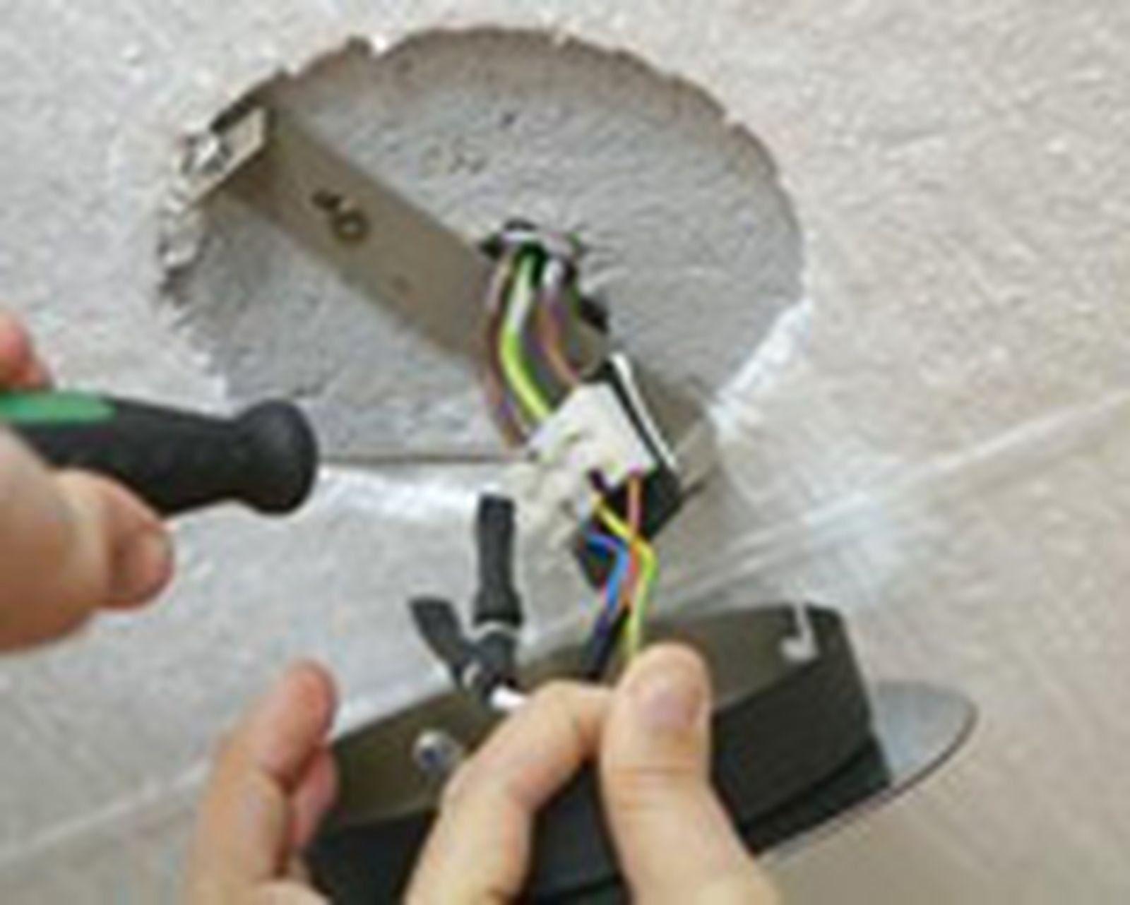 brico 0511 colocar plafon techo bano paso 8 brico 0511 colocar plafon techo bano paso 8