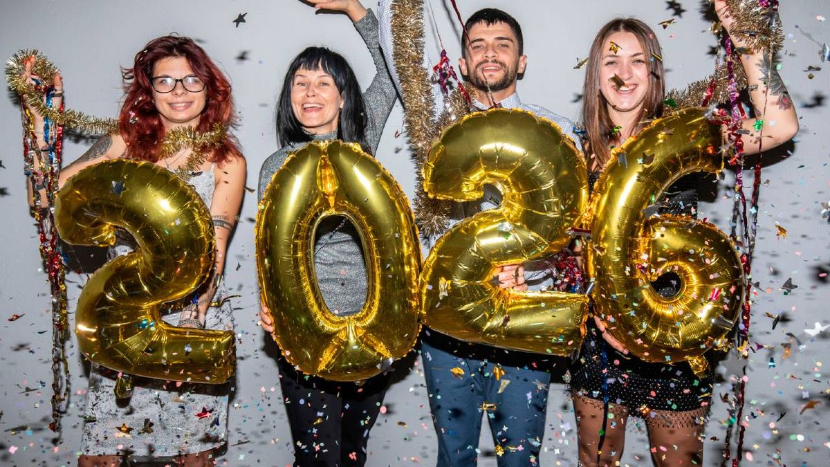 Globos de color dorado para decorar en Nochevieja