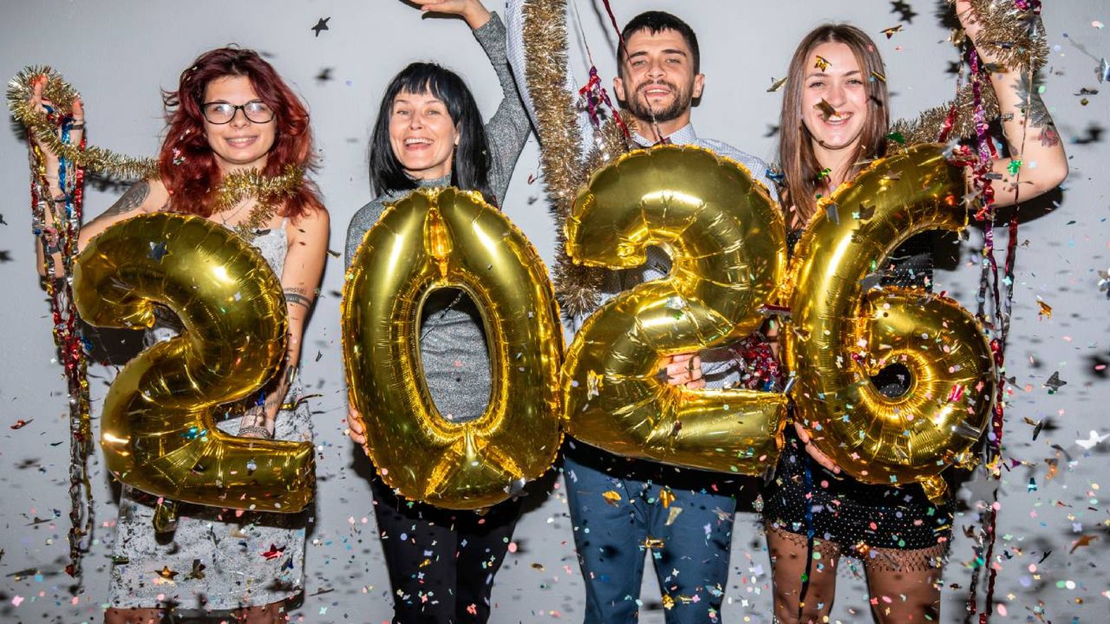 Globos de color dorado para decorar en Nochevieja