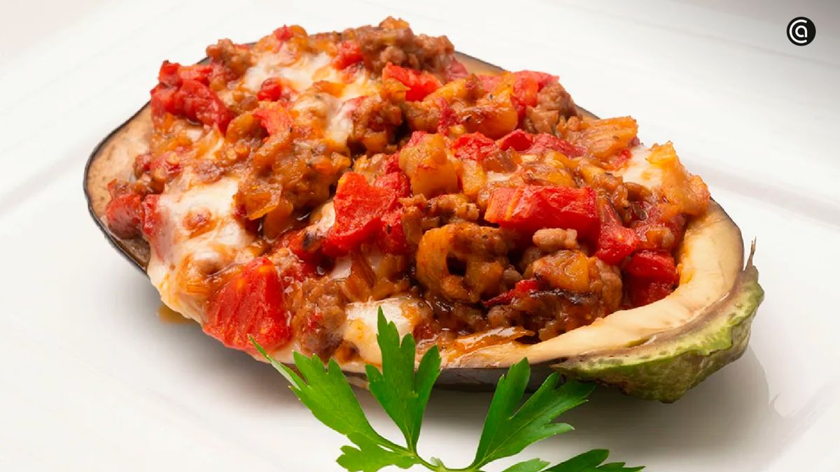Berenjena rellena, una receta clásica, sabrosa y fácil de preparar