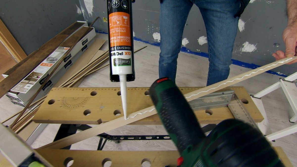 Revestimiento plástico de pared paso 2