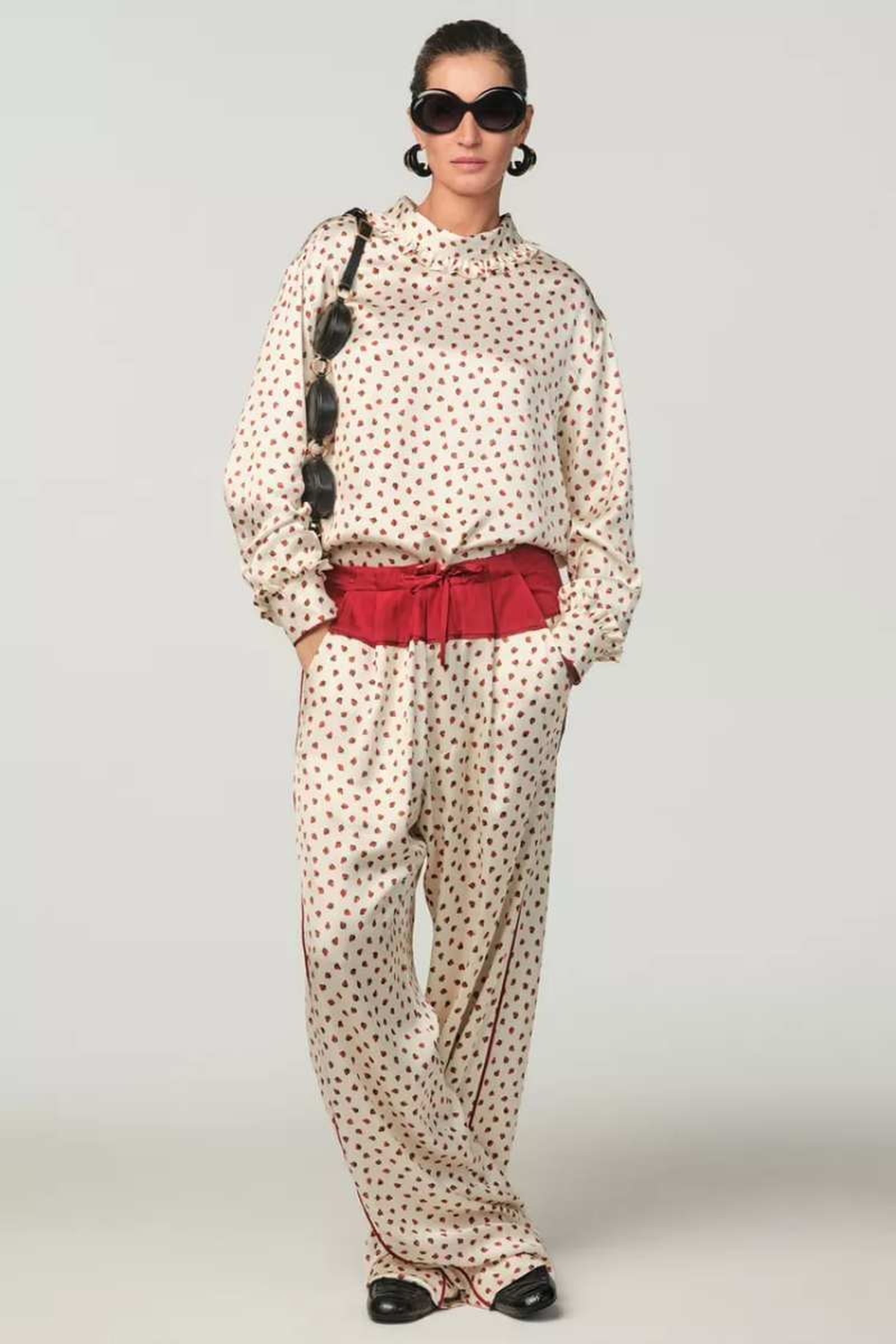Conjunto con estampado de fresas de la colección de Stefano Pilati para Zara Conjunto con estampado de fresas de la colección de Stefano Pilati para Zara